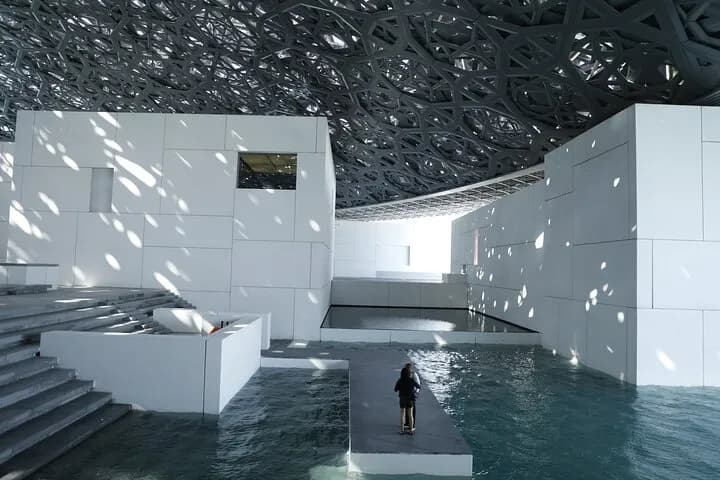 Combo: The National Aquarium + Louvre Abu Dhabi - Image 3